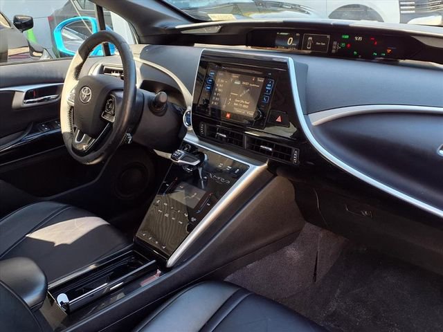 Used 2017 Toyota Mirai FWD image 24