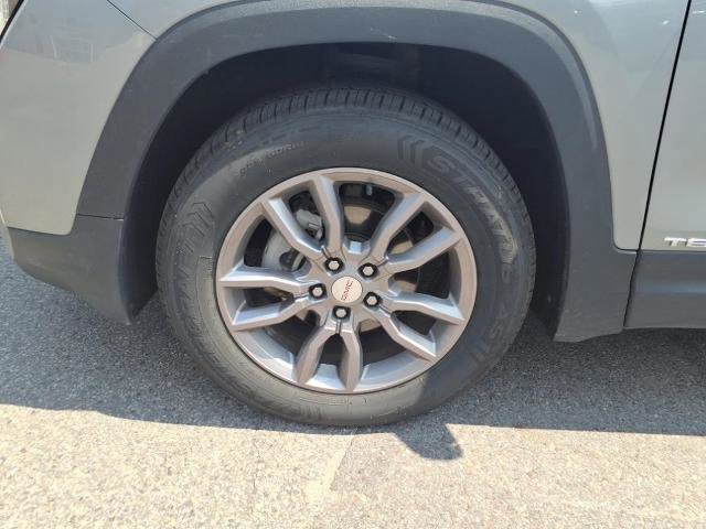 Used 2024 GMC Terrain SLT image 9