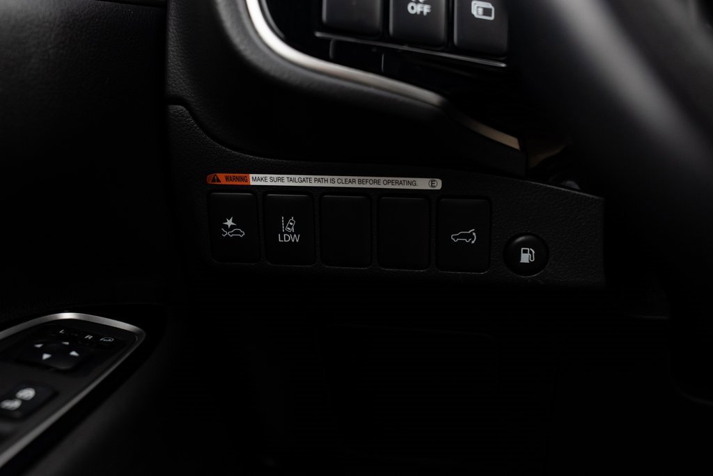 Used 2022 Mitsubishi Outlander LE image 13