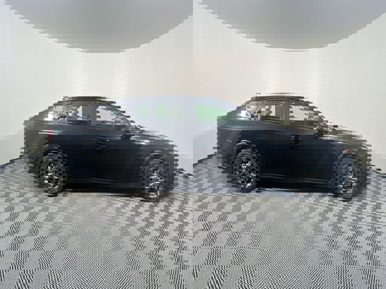 New 2025 Kia K4 LXS image 2