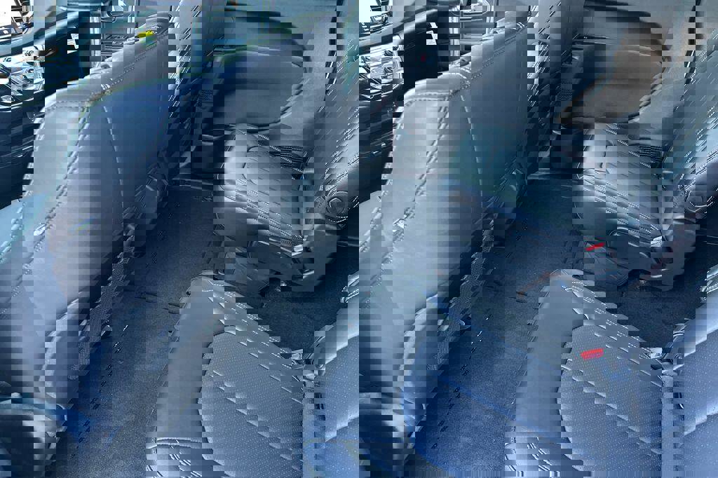 New 2026 Chrysler Voyager LX image 12