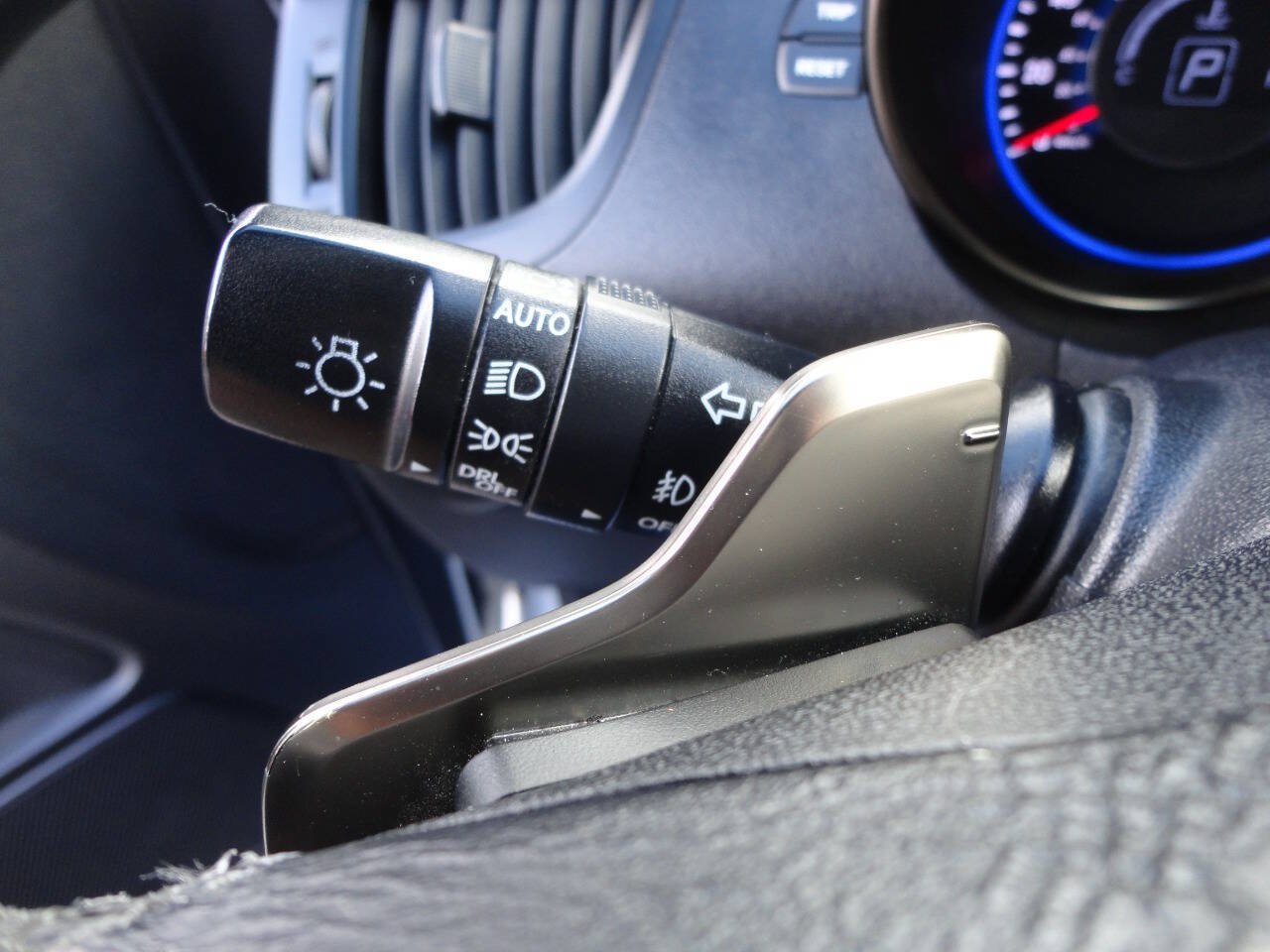 Used 2016 Hyundai Genesis 3.8 RWD image 28
