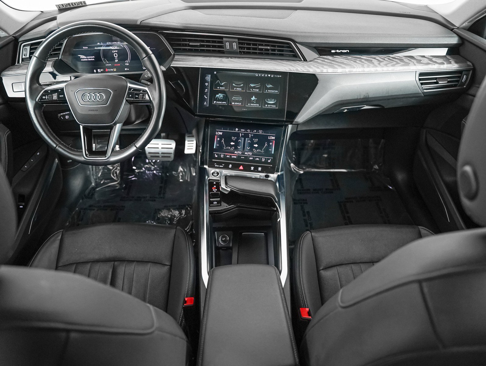Used 2022 Audi e-tron Premium Plus w/ Premium Plus Package AWD/4WD image 9