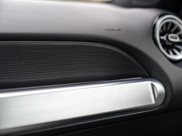 Certified 2023 Mercedes-Benz GLB 250 4MATIC image 30