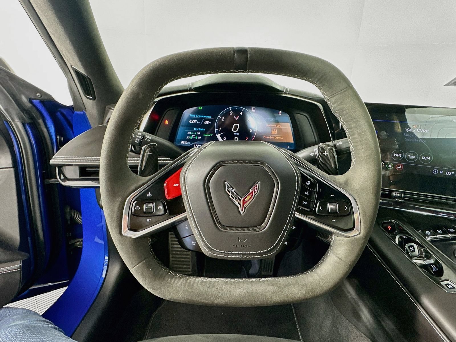 Used 2023 Chevrolet Corvette Stingray Premium Conv w/ Z51 Performance Package RWD image 12