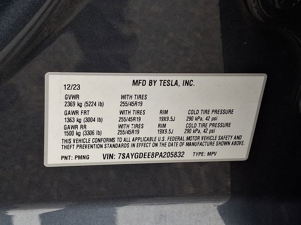 Used 2023 Tesla Model Y Long Range image 27
