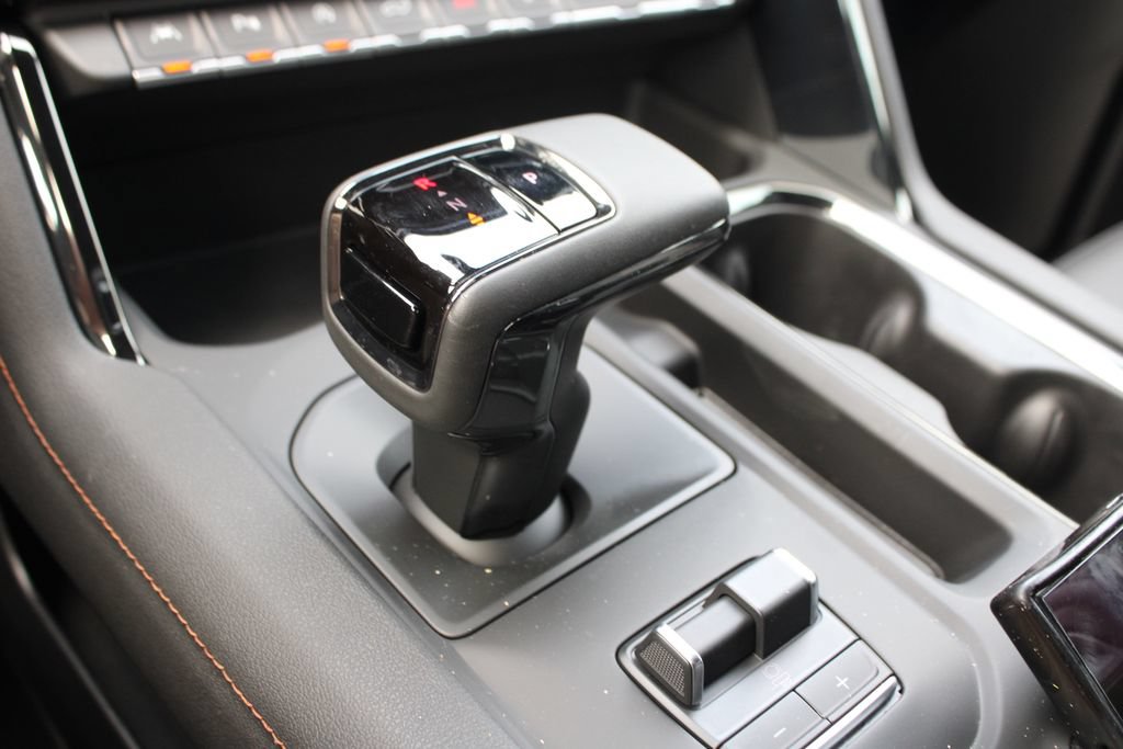 Used 2026 GMC Sierra 1500 AT4 w/ Technology Package AWD/4WD image 22