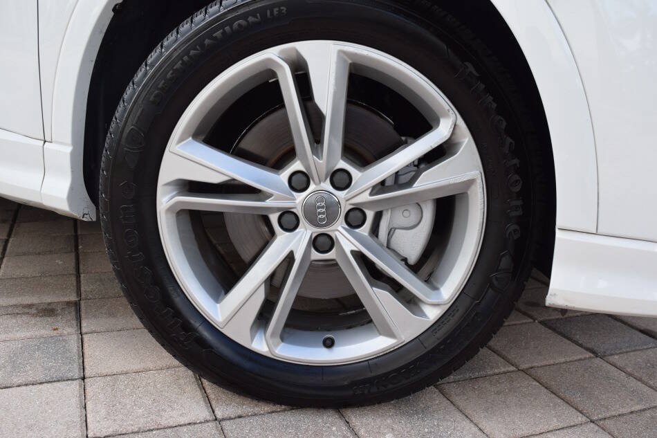 Used 2020 Audi Q3 2.0T Premium w/ Convenience Package AWD/4WD image 88
