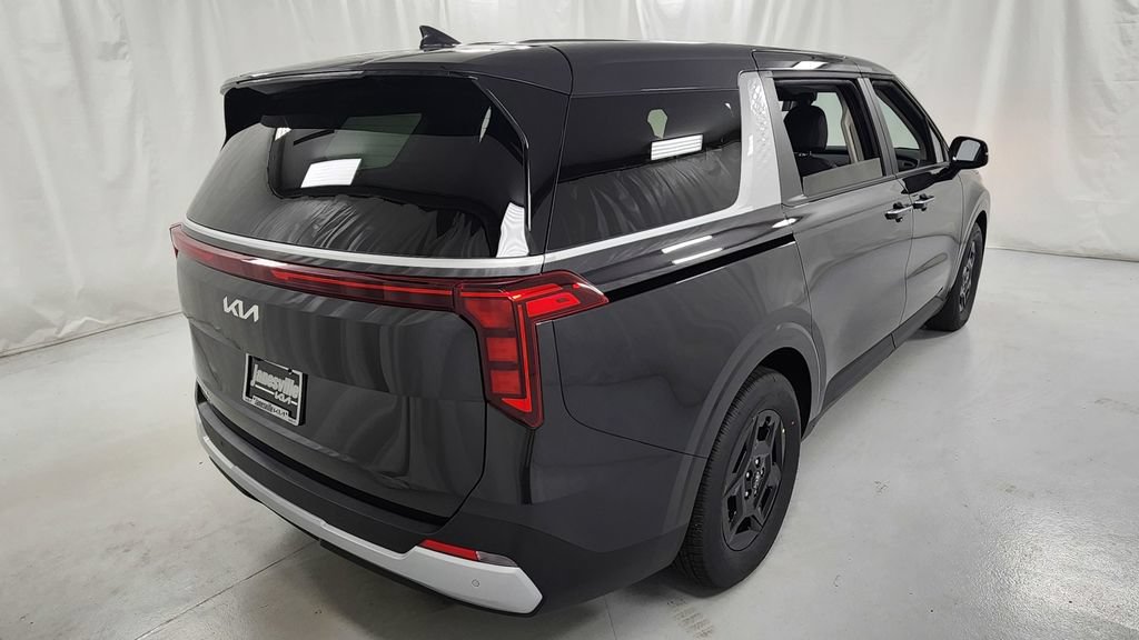 New 2026 Kia Carnival FWD image 3