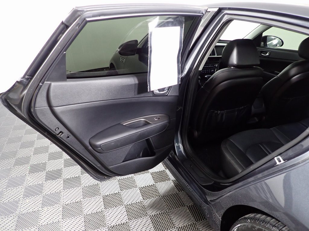 Used 2020 Kia Optima SE image 26