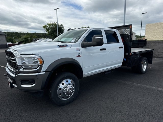 New 2024 RAM 5500 Tradesman w/ Chrome Appearance Group image 6
