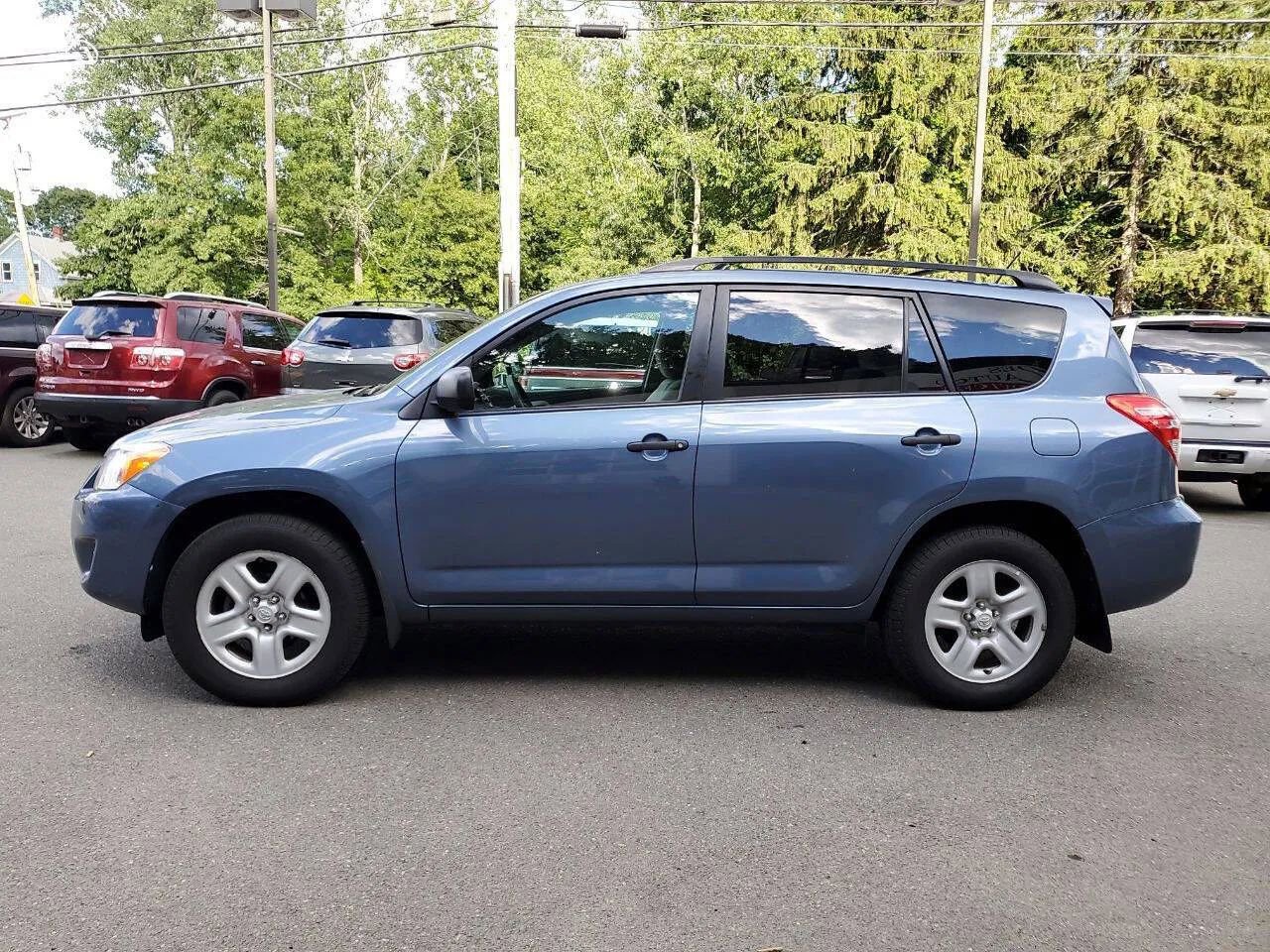 Used 2011 Toyota RAV4 4WD image 3