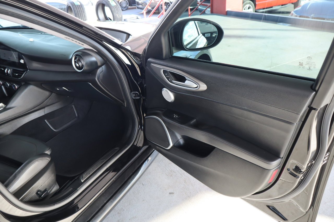 Used 2018 Alfa Romeo Giulia Ti Sport w/ Quick Order Package 22S Sport image 40
