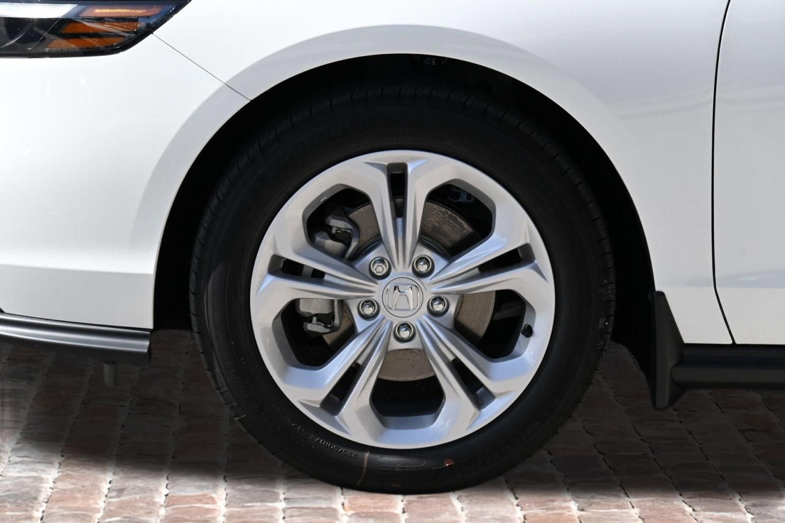 New 2026 Honda Accord LX image 35
