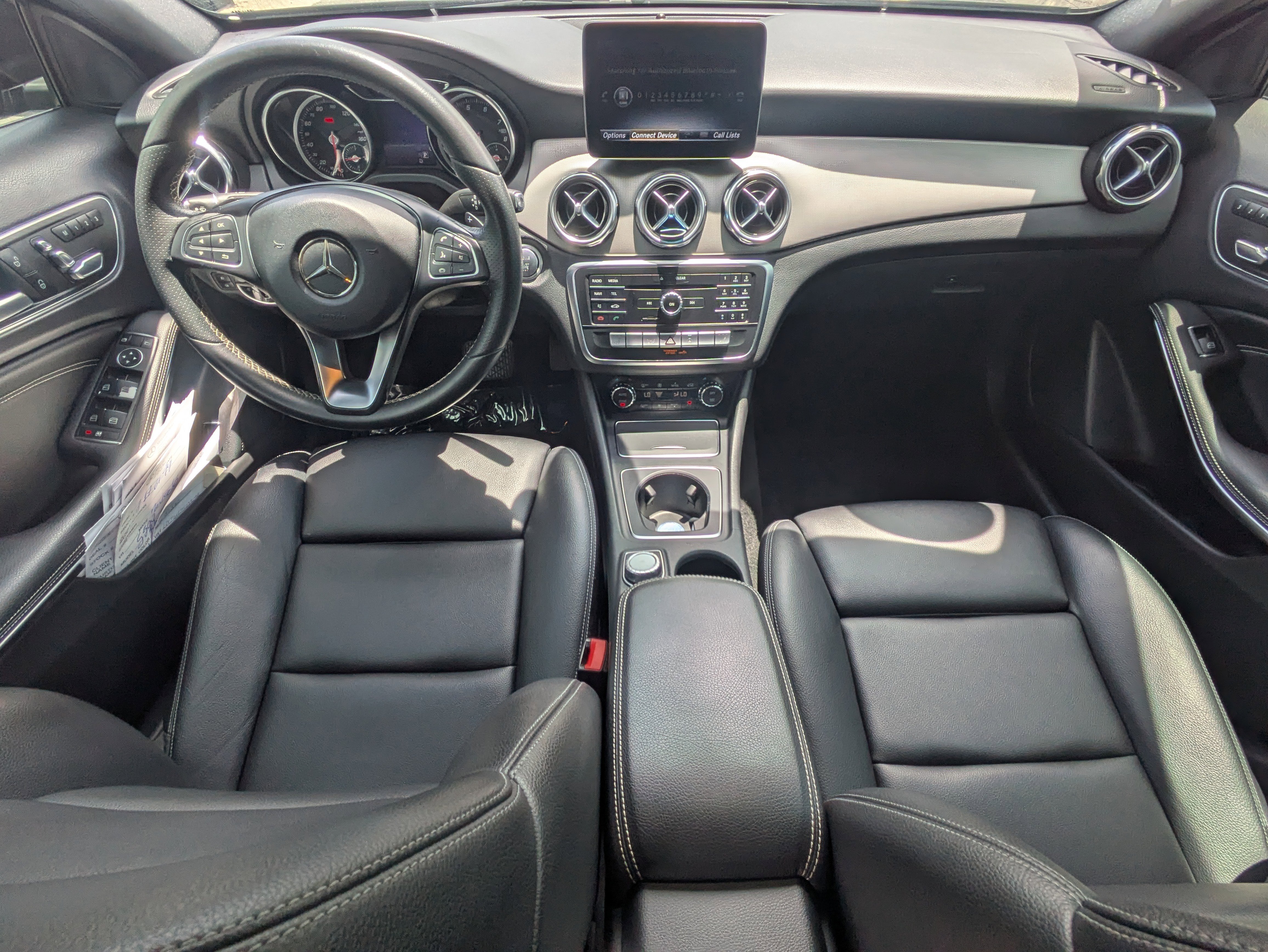 Used 2018 Mercedes-Benz GLA 250 image 14