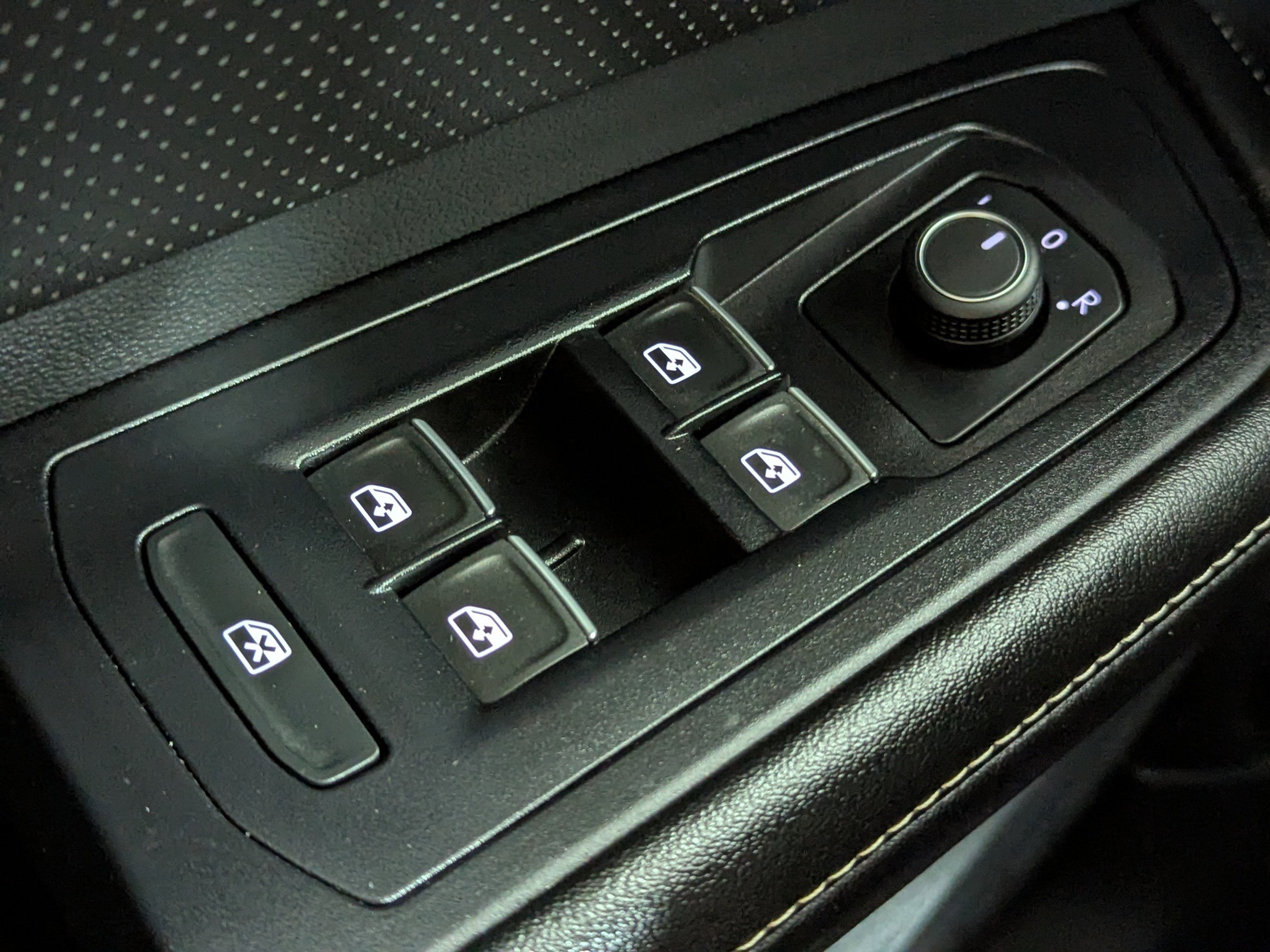Used 2024 Volkswagen Atlas SE FWD image 41