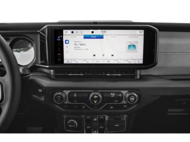 Certified 2025 Jeep Wrangler Sahara image 10