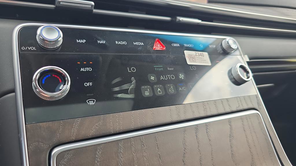 New 2026 Genesis GV80 2.5T Select image 13