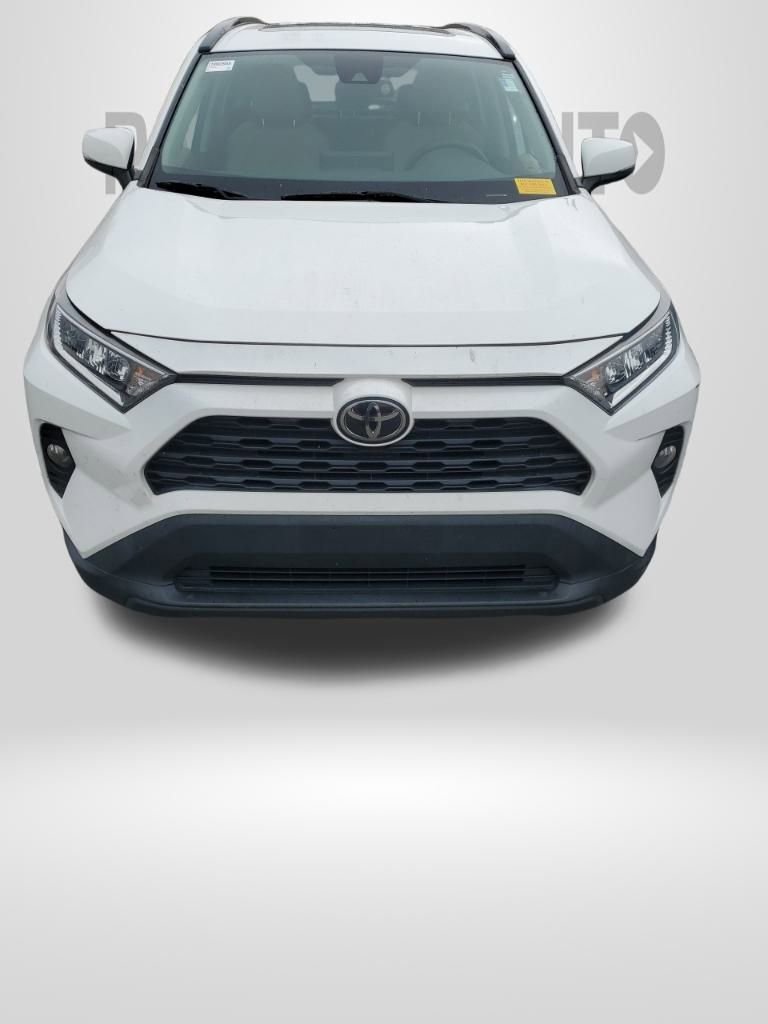 Used 2019 Toyota RAV4 XLE video 2