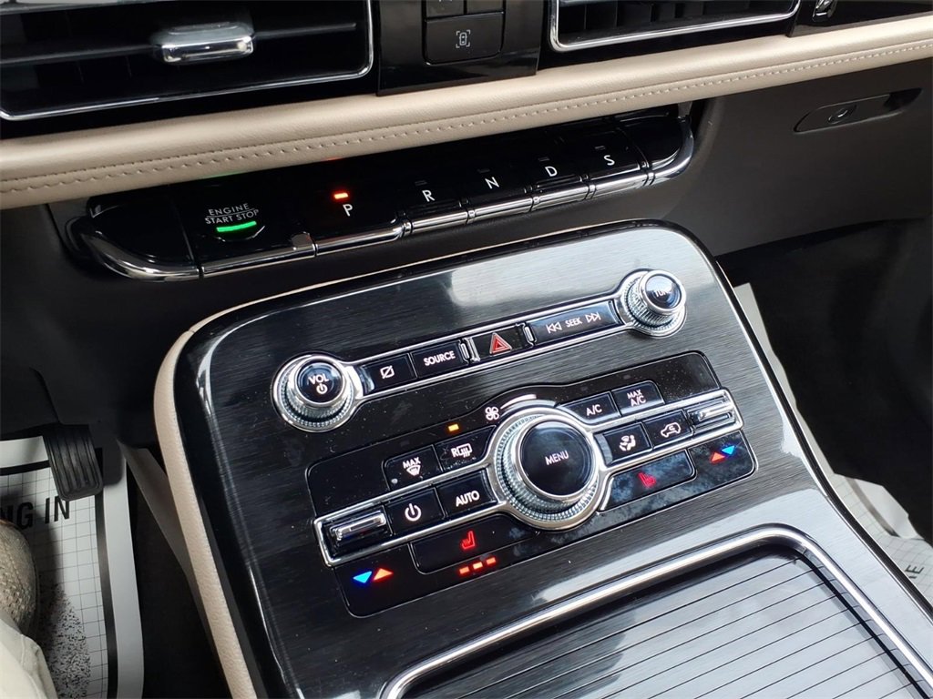 Certified 2023 Lincoln Nautilus AWD image 24
