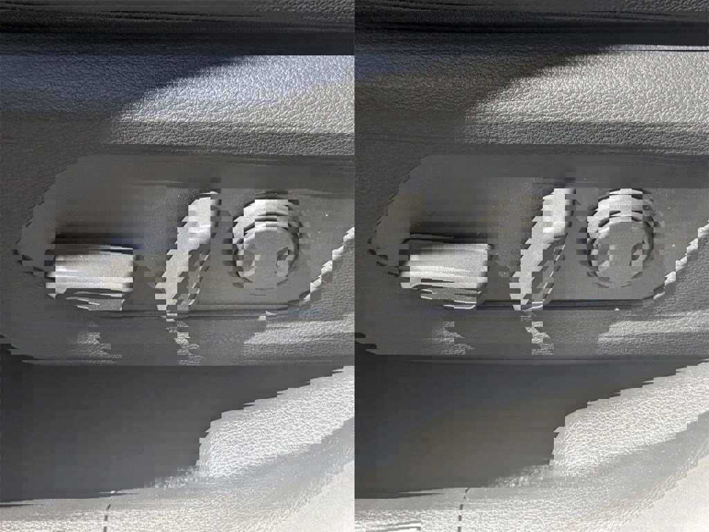 New 2024 Kia Sportage EX image 15