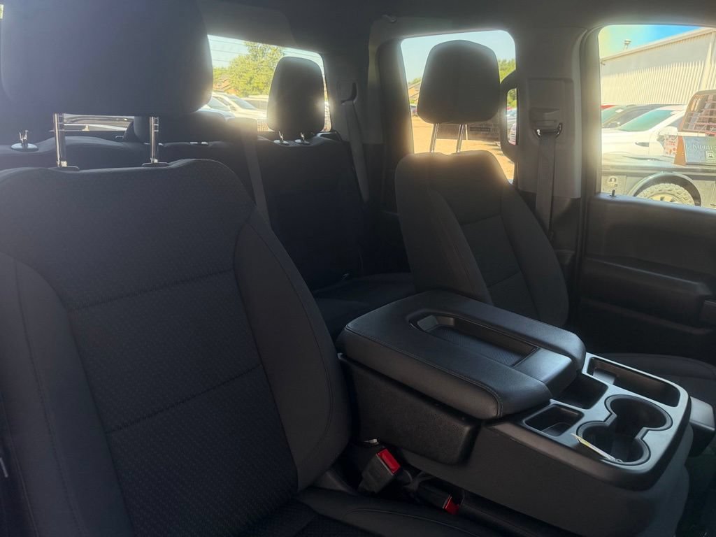 Used 2025 Chevrolet Silverado 2500 W/T AWD/4WD image 14