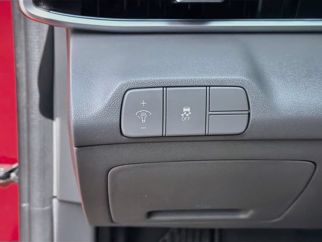 Certified 2025 Hyundai Elantra SEL FWD image 10