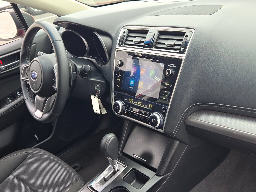 Used 2018 Subaru Outback 2.5i Premium AWD/4WD image 5