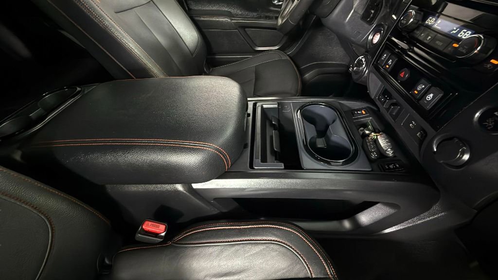 Used 2021 Nissan Titan PRO-4X w/ Pro-4x Convenience Package image 39