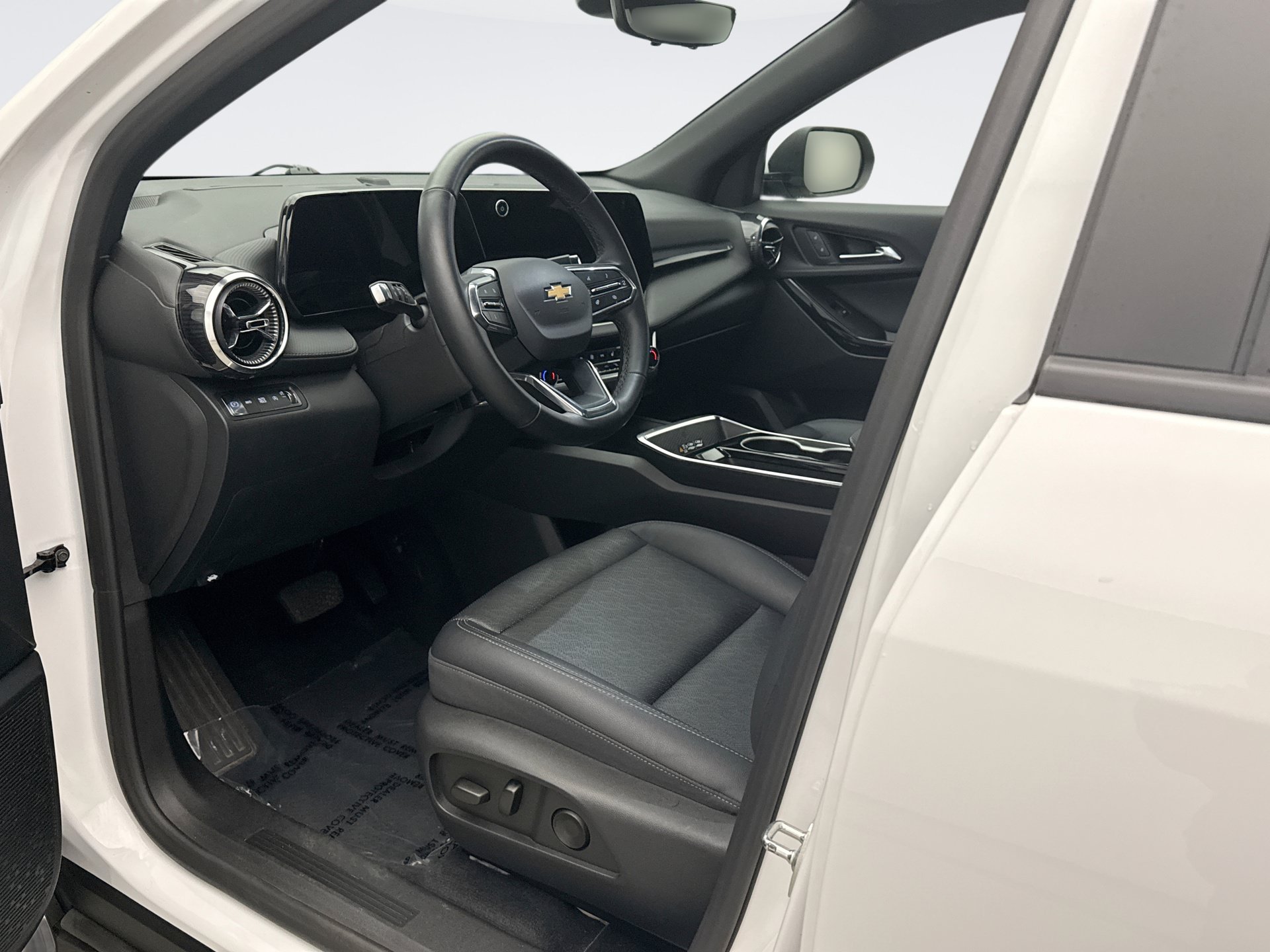 Used 2025 Chevrolet Equinox LT w/ Convenience Package II AWD/4WD image 10
