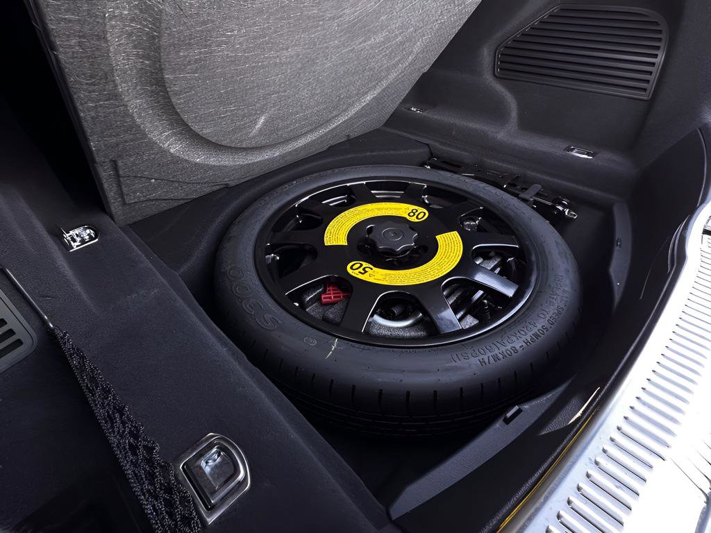 Used 2023 Audi A8 L 3.0T image 14