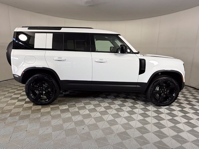 New 2026 Land Rover Defender 110 S AWD/4WD image 9