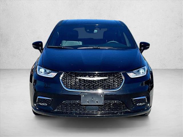 Used 2026 Chrysler Pacifica Select FWD image 3