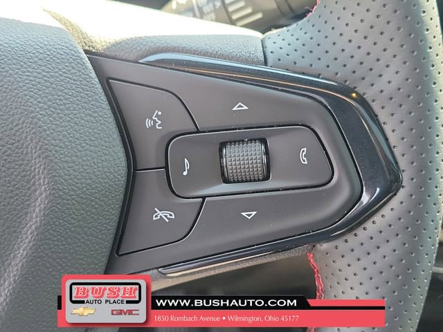 Used 2025 Chevrolet Trax RS w/ Sunroof Package image 24