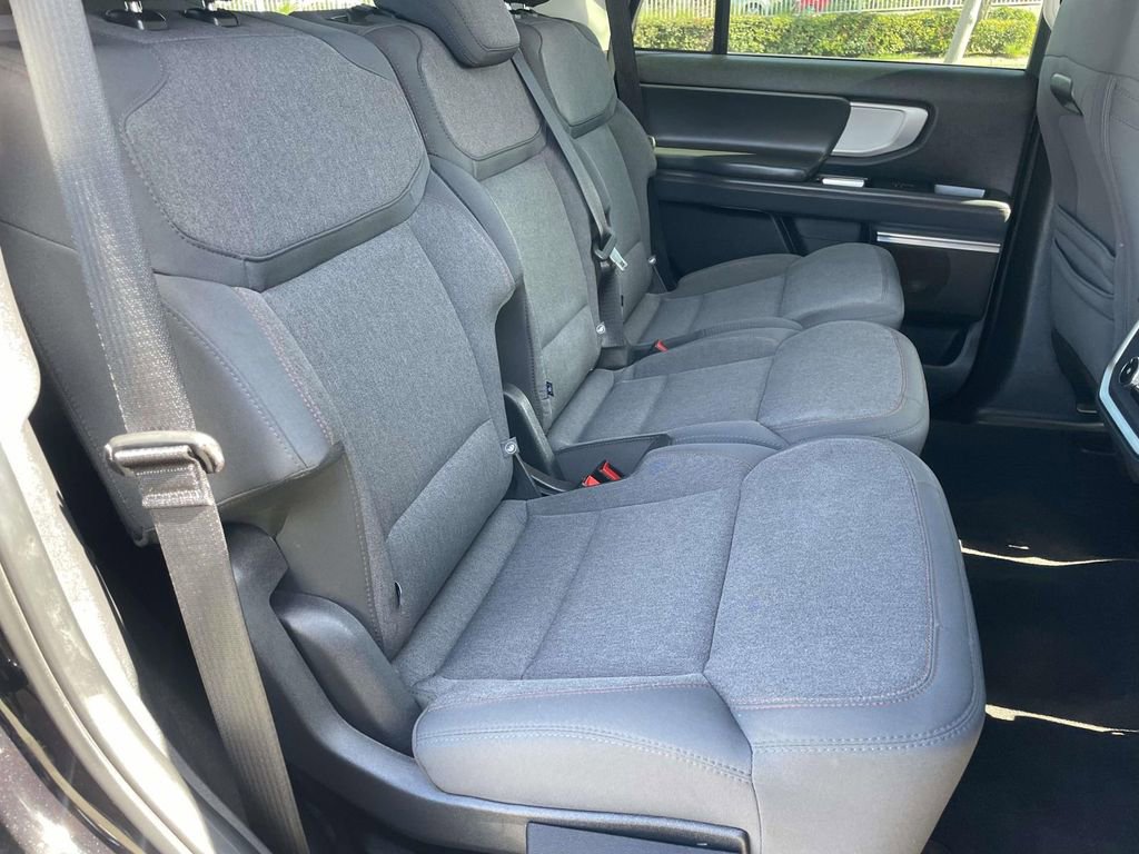 Certified 2025 Ford Expedition Active image 25