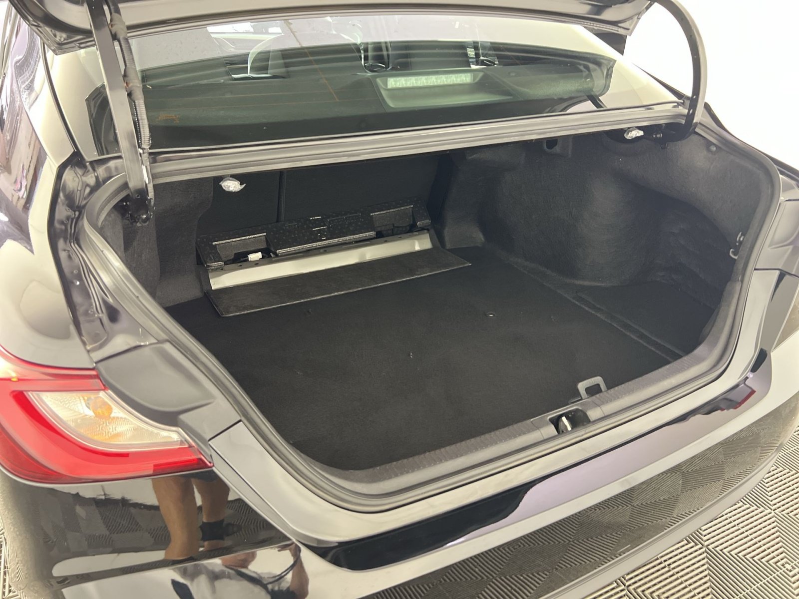 Used 2025 Toyota Camry SE FWD image 27