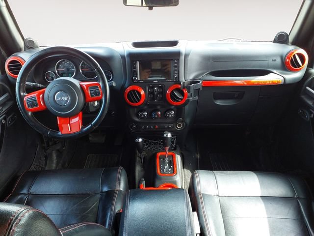Used 2012 Jeep Wrangler Unlimited Sahara AWD/4WD image 10