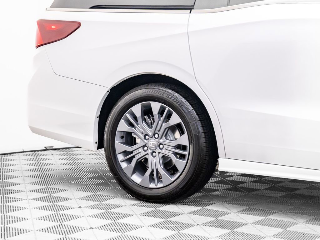 New 2026 Honda Odyssey Touring image 39