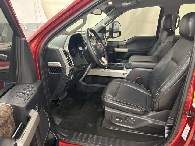 Used 2017 Ford F250 Lariat w/ Chrome Package image 9