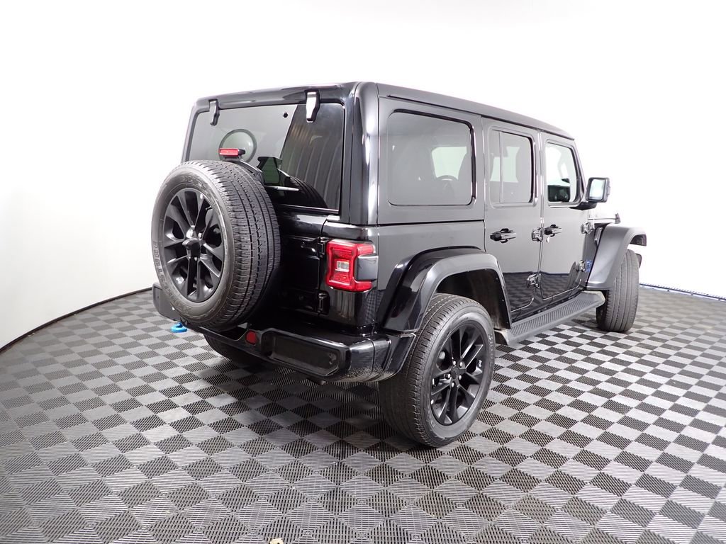 Used 2021 Jeep Wrangler Unlimited Sahara image 18