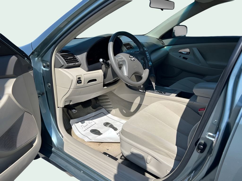 Used 2009 Toyota Camry SE FWD image 7