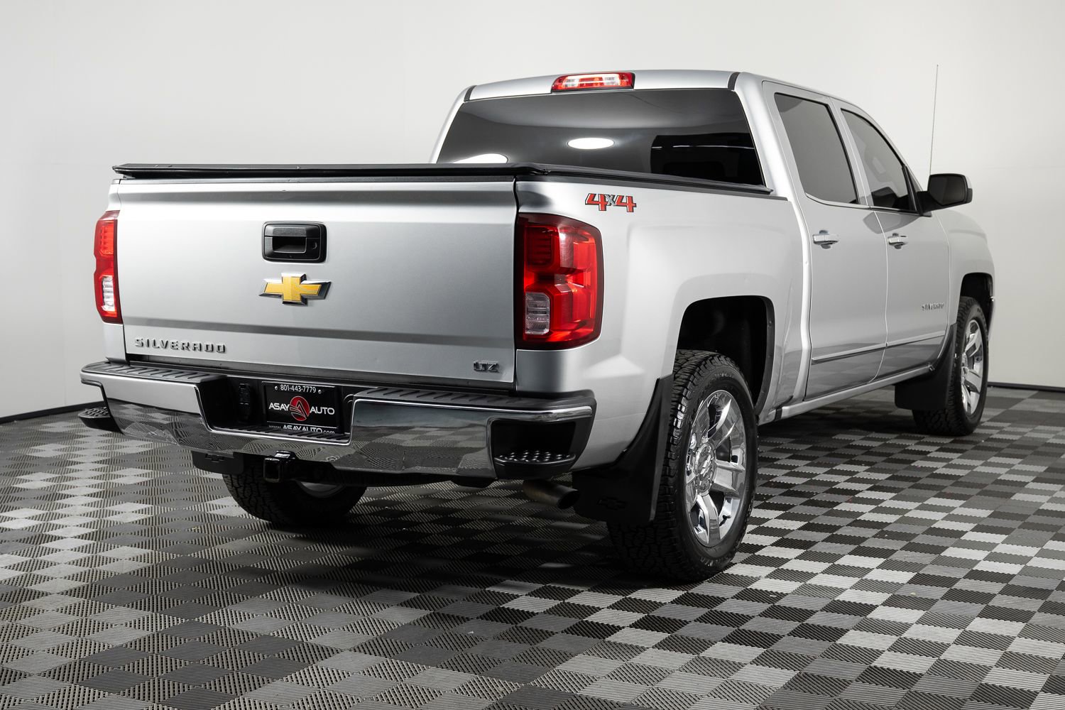 Used 2018 Chevrolet Silverado 1500 LTZ w/ Sport Package image 7