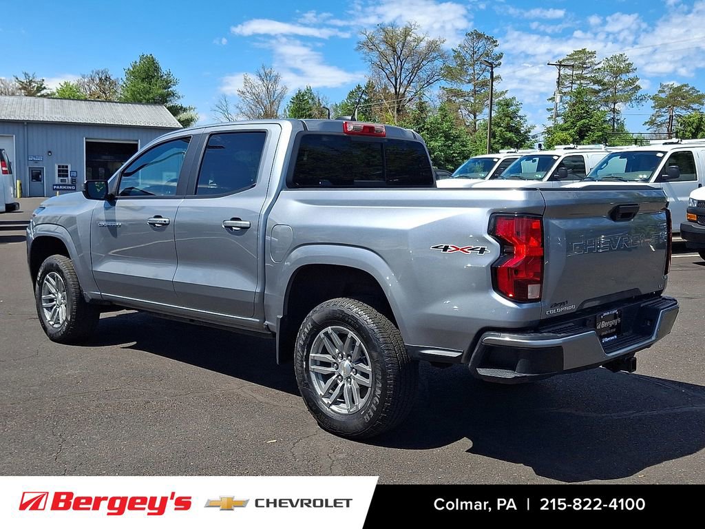 Certified 2024 Chevrolet Colorado LT w/ LT Convenience Package II AWD/4WD image 8