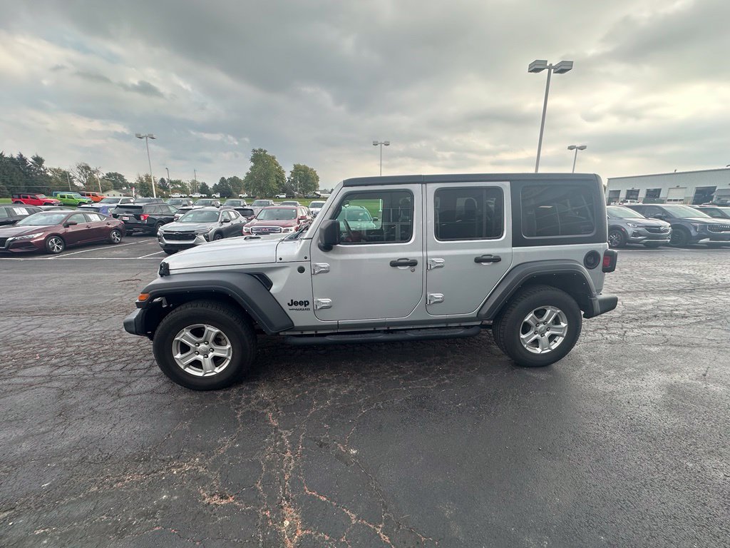 Used 2022 Jeep Wrangler Unlimited Sport AWD/4WD image 2