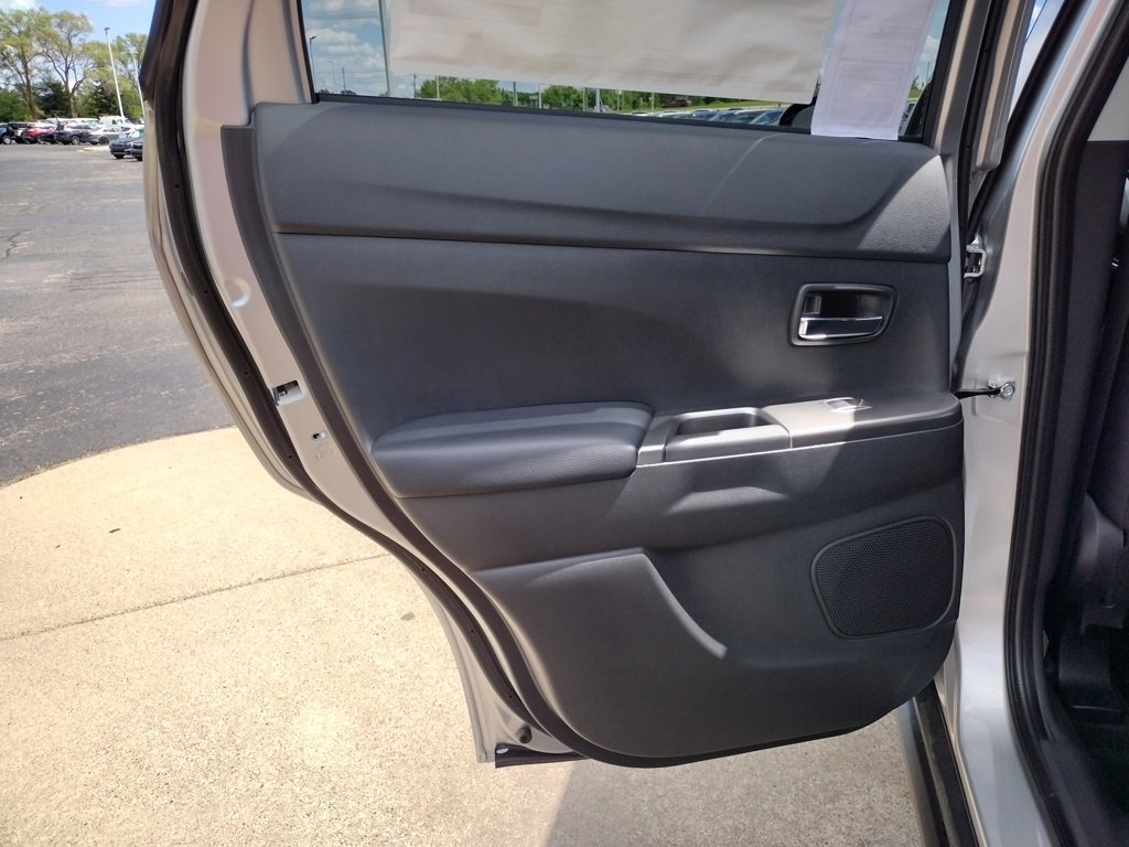 New 2025 Mitsubishi Outlander Sport SE image 26