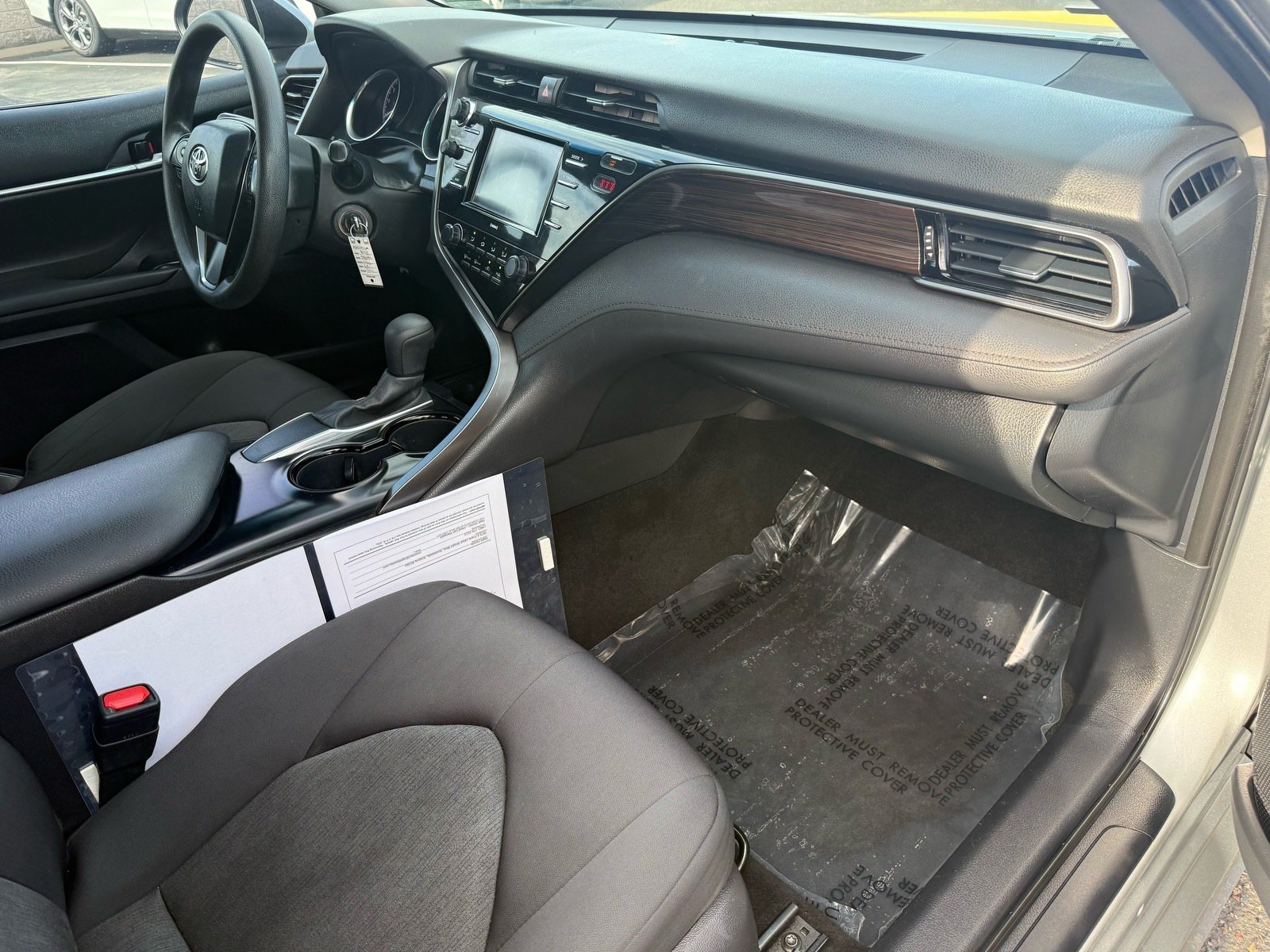 Used 2020 Toyota Camry LE w/ Carpet Mat Package FWD image 29