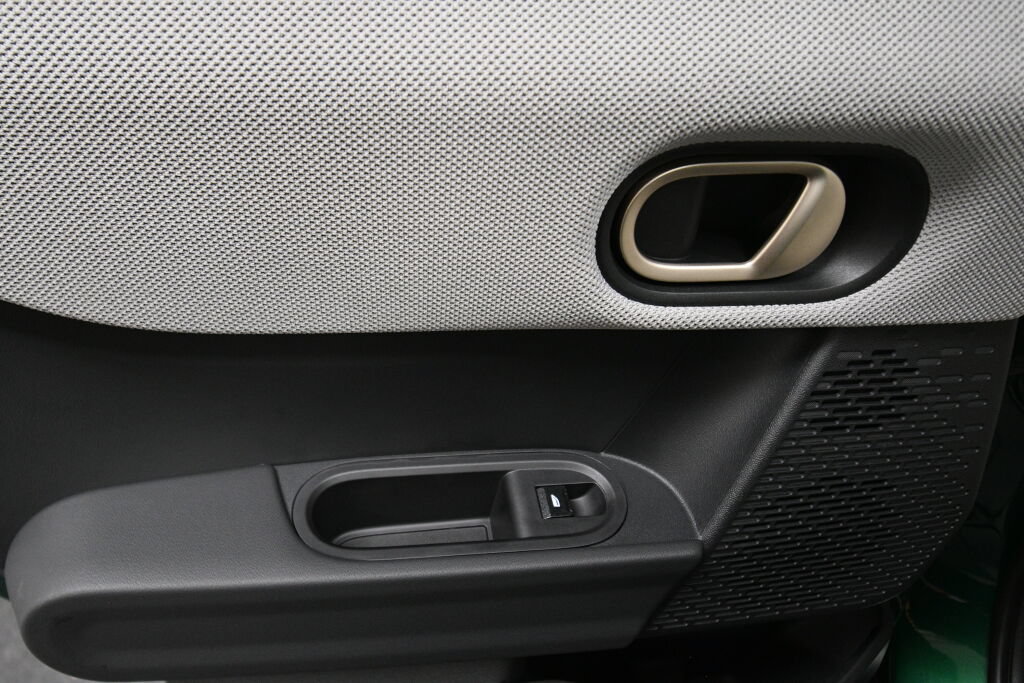 Used 2025 MINI Cooper S FWD image 22