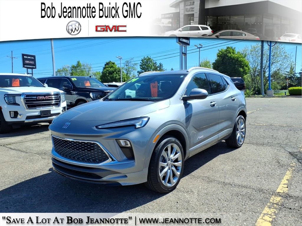 Used 2024 Buick Encore GX Avenir w/ Avenir Convenience Package AWD/4WD image 1