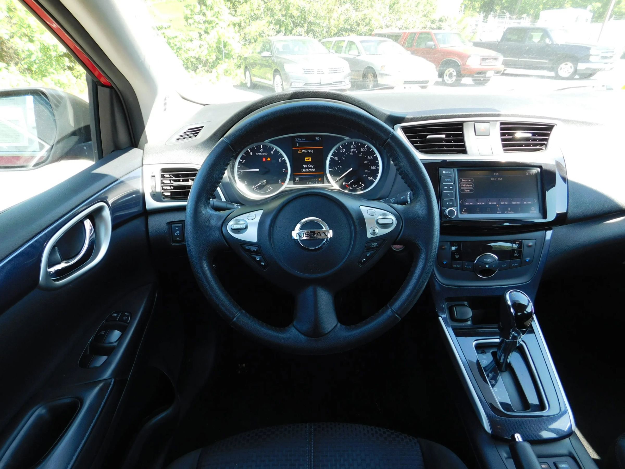 Used 2019 Nissan Sentra SR FWD image 10