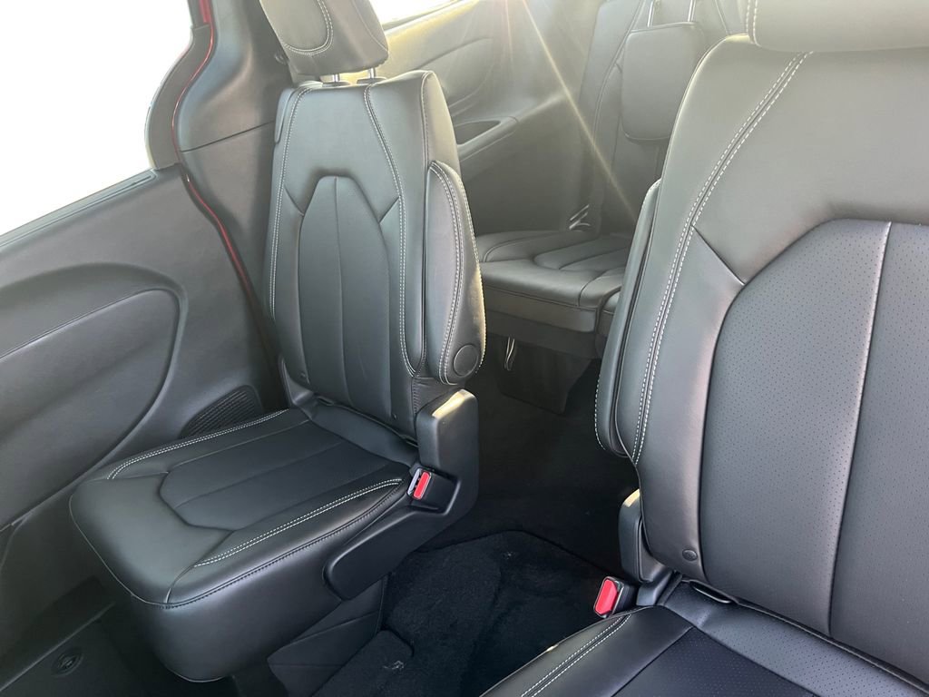 New 2026 Chrysler Pacifica Select image 22
